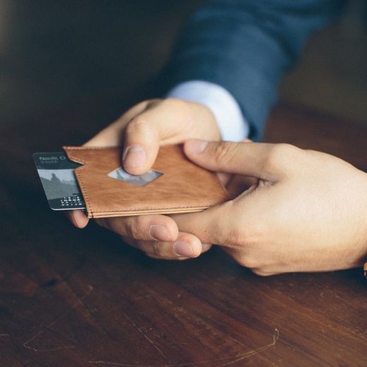 Exentri city kaarthouder zand