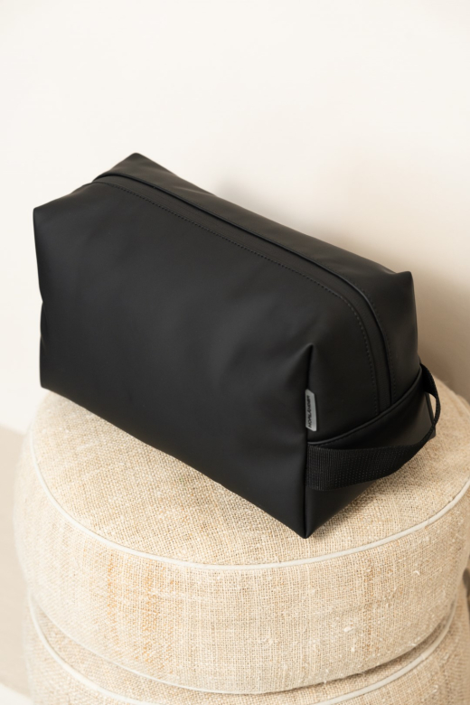 Dull PU Toilettas 2.0 Zwart