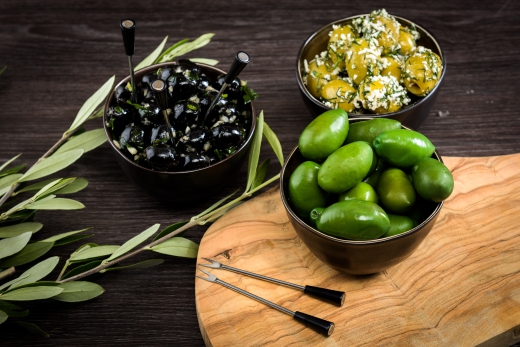 12 Pinchos zwart abs in doosje