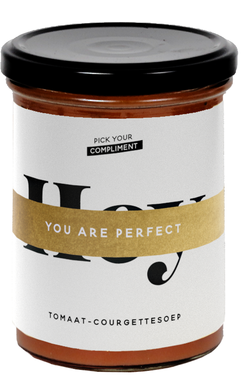 Tomaat-courgettesoep veggie in pot